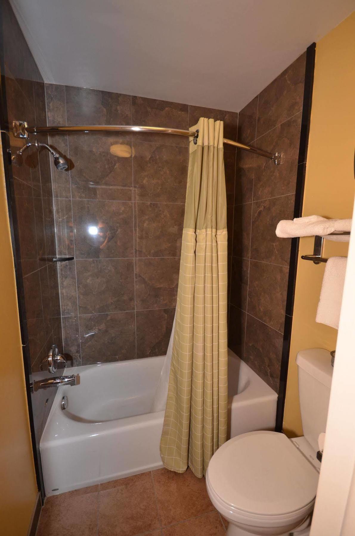 Budget Host Inn New Berlinville Zewnętrze zdjęcie